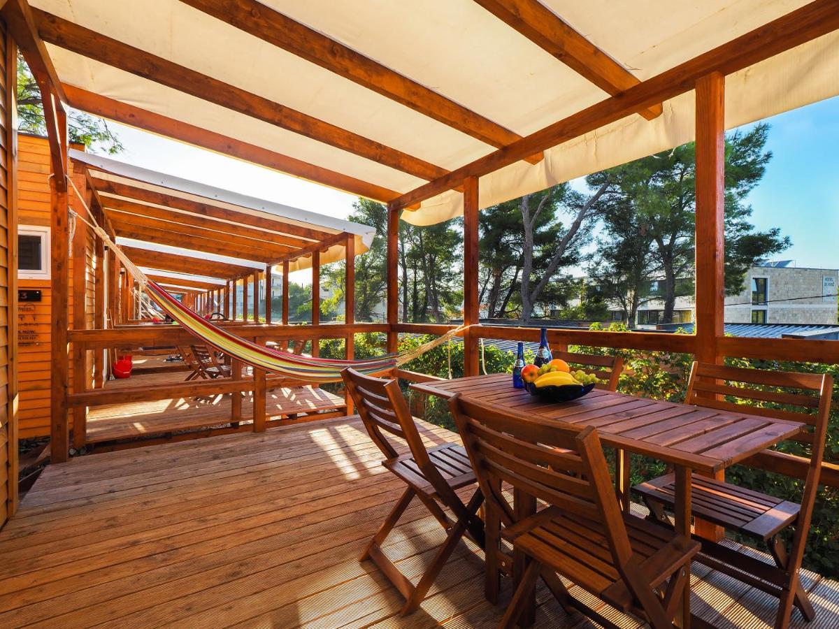 Mediteran Travel Mobile Homes Trogir - Ciovo Arbanija Екстериор снимка