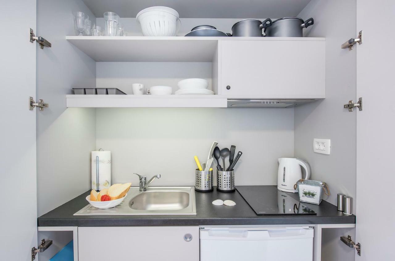 Mediteran Travel Mobile Homes Trogir - Ciovo Arbanija Екстериор снимка